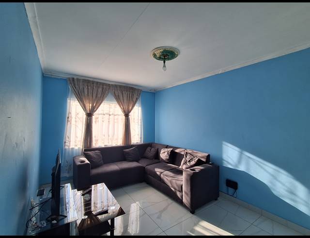 3 BEDROOM FREESTANDING FOR SALE IN RANDLESPARK